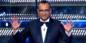 Sanremo 2026, l'annuncio di Carlo Conti: Gianluca Gazzoli condurrà il Sanremo Giovani