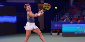 Paolini ko in due set: Rybakina in finale al Wta Ningbo
