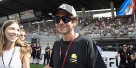 Valentino Rossi leggendario: il Dottore vince la 8 ore di Indianapolis!