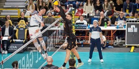 Verona batte Milano e resta sola in testa