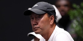 Chang e il consiglio sui social: “I tennisti capiscano cosa leggere e cosa no”. Poi paragona Sinner e Alcaraz a due leggende