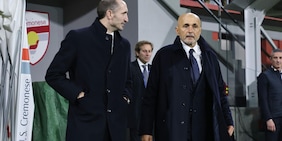 Spalletti emozionato per la prima con la Juve contro la Cremonese: tutte le foto del suo esordio in panchina