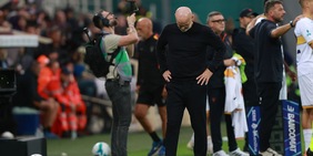 Pioli esonerato. Dybala out un mese