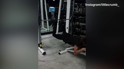 Canalis, che esercizi in palestra!