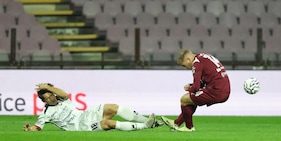 Violento scontro di gioco durante Salernitana-Crotone: paura per il granata Villa all'Arechi