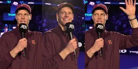 "Sinner, Sinner", parte il coro alle Atp Finals: Jannik non riesce più a parlare ed emoziona tutti