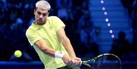 Dove vedere in tv Alcaraz contro Auger-Aliassime alle Atp Finals: orario e quando si gioca