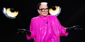 Malgioglio a Belve: il dolore per la madre, i tatuaggi per Jennifer Lopez e frecciata a Giusy Ferreri