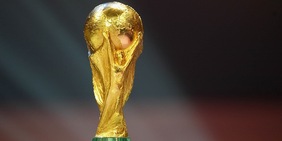 Sorteggiata l'Irlanda del Nord. De Laurentiis rinviato a giudizio