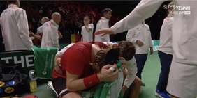 Il bellissimo gesto di Cobolli nei confronti dell'avversario: Bergs devastato, Flavio reagisce così