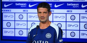 Chivu carica l'Inter: "Il Milan ha giocatori letali ma faremo di tutto per vincere". Su Thuram e Dumfries...