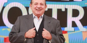 Le confidenze di Magalli: quella volta in un film porno e perché non ha mai condotto Sanremo