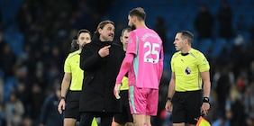 Donnarumma accusato senza pietà dopo Manchester City-Leeds: “Ha finto un infortunio”. Guardiola: “Non ci ho parlato…”