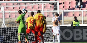 Falcone para un rigore ad Asllani, Adams non basta al Torino: il Lecce vince con i gol di Coulibaly e Banda