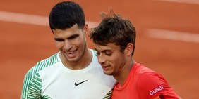 Cobolli, che onore! Alcaraz lo invita in Spagna per preparare la nuova stagione