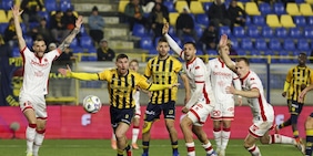 Recupero Juve Stabia-Bari, vince l'equilibrio: pari senza gol al Menti