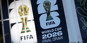 Mondiali 2026, oggi il sorteggio dei gironi. Lazio, Milinkovic tra i tifosi all'Olimpico