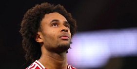 Zirkzee, il Manchester dice no al prestito con riscatto: le mosse della Roma sul mercato