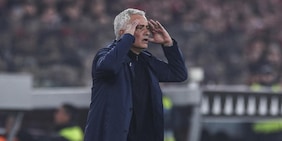 Mourinho si infuria dopo il derby con lo Sporting, poi la frase su Conte: "Prepara bene..."