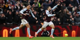 L'Arsenal cade al 95': Buendia è l'eroe del 2-1 dell'Aston Villa. Vincono City e Tottenham, Liverpool beffato