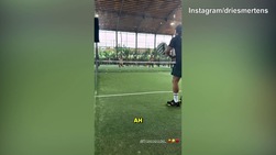 Lady Mertens e Dries, partita a padel per iniziare la giornata