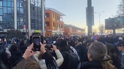 Milan-Sassuolo, l'arrivo dei pullman a San Siro