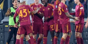 La Roma supera il Como. La Fiorentina continua con Vanoli