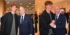 Sinner e Infantino a Doha: il presidente FIFA tifa Jannik e... Panatta