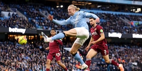 Premier, Haaland show: il City vince ma l'Arsenal resta primo. Chelsea, pari con brivido contro Tonali