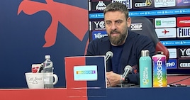 De Rossi beffato al 94', scatta un applauso in sala stampa: "Una cosa romanista... Orgoglioso del Genoa"