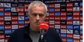Mourinho, battibecco con il giornalista in sala stampa: la frase diventa subito virale
