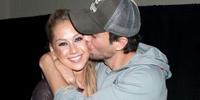 Anna Kournikova ed Enrique Iglesias, è nato il quarto figlio della coppia