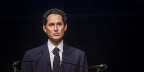 Elkann ringrazia la sua Juve alla cena di Natale: "Squadra sempre più forte e dopo la vittoria con la Roma..."