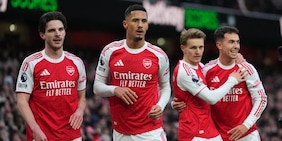 Arsenal e Manchester City non sbagliano, l'Aston Villa ribalta il Chelsea e continua a sognare