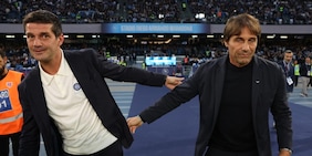 Le parole di Conte e la secca replica di Chivu, pressione alle stelle: Napoli e Inter, si alza la temperatura