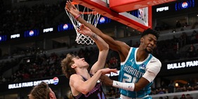 Nba, colpaccio Charlotte a Oklahoma. Phoenix ko con Houston, Boston piega Chicago