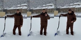 Piqué spala la neve da solo in campo e chiama i tifosi ad aiutarlo per far giocare la partita