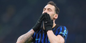 Calhanoglu, ecco l'esito della risonanza magnetica dopo lo stop. I tempi di recupero