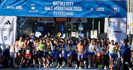 10mila partecipanti a Coelmo Napoli City Marathon, record e iscrizioni chiuse