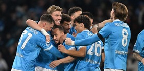 Lobotka stende il Sassuolo, il Napoli ritrova la vittoria: Conte risponde a Chivu e torna a -6 dall'Inter