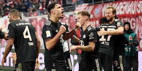 Bundesliga, il Bayern travolge il Lipsia 5-1. Dortmund a fatica sul St. Pauli