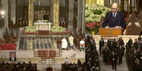 Funerali Commisso, l'ultimo saluto al presidente della Fiorentina a New York