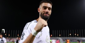 La Roma punta Carrasco. Ma non è il solo: il sogno Zirkzee è ancora vivo