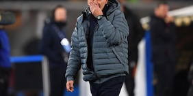 La Lazio fa 0-0 col Lecce. Il Cagliari vince a Firenze