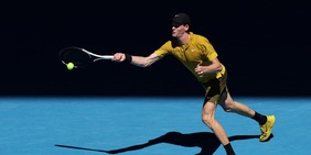 McEnroe duro su Sinner: "La chiusura del tetto agli Australian Open? A parti inverse..."