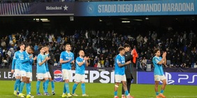 Napoli ko con il Chelsea, Conte saluta la Champions ma esce tra gli applausi del Maradona