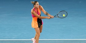 Sabalenka ancora in finale agli Australian Open, ma fa discutere la penalità per quel gemito di troppo...