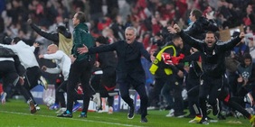 Mourinho è bollito? No, è unico. L'impresa col Benfica virale sui social