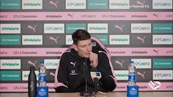 Magnani si commuove: "Ho pensato di smettere"