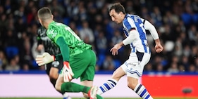 Liga, la Real Sociedad batte l'Elche. Rinviate due gare
